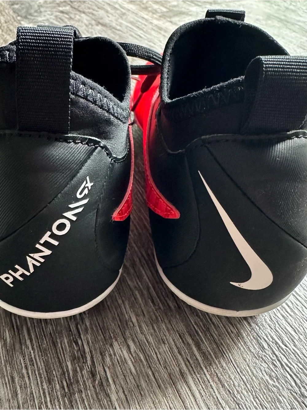 Nike JR Phantom GX Club DF FG Soccer Cleats ***Size 3Y Euro 35***